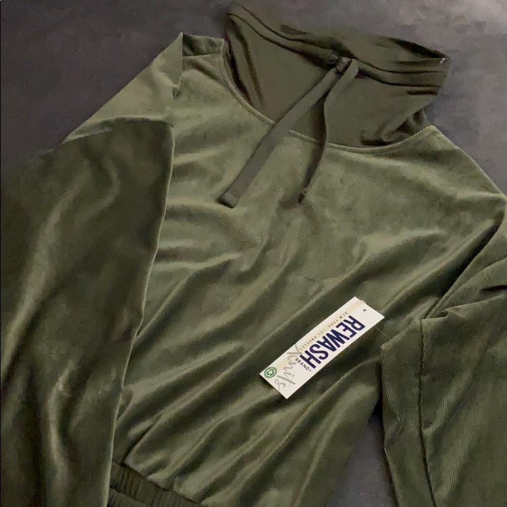 Outerwear - Picture 3 of 4